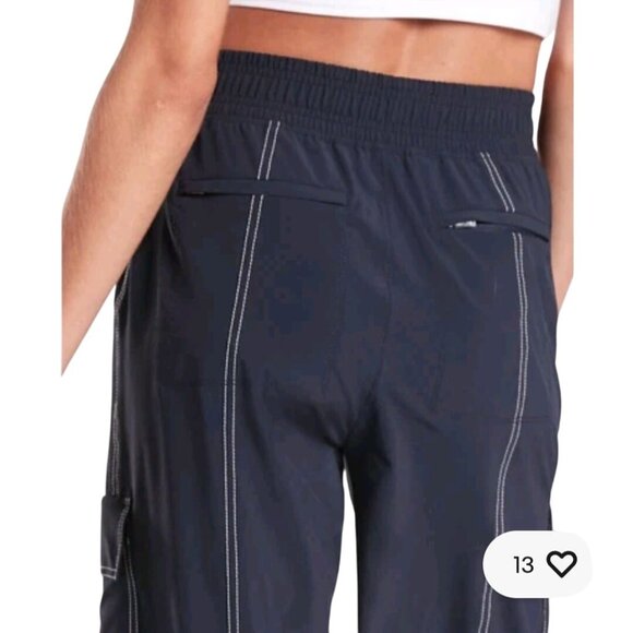 Athleta Chelsea Wide Leg Pants Navy Cargo Pockets Comfort Trending Size 14 - Picture 6 of 12
